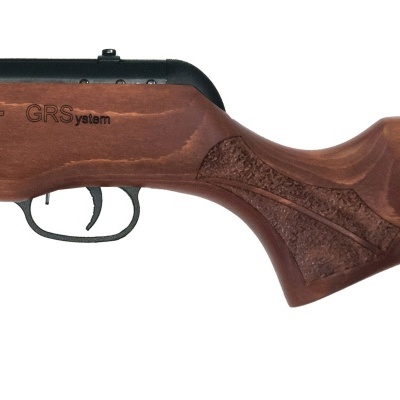 Coronha de madeira castanha de arma com detalhes texturizados e guarda-mato preto