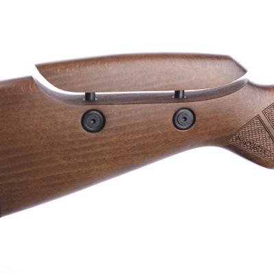 Coronha de madeira castanha escura com textura antiderrapante triangular