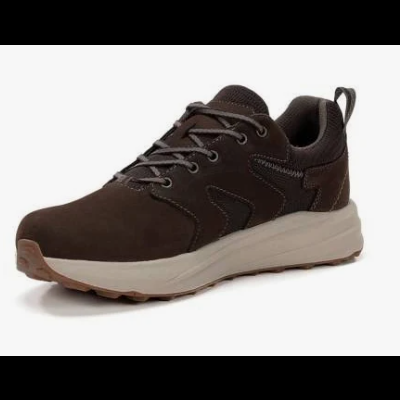 Ténis masculino castanho escuro com sola branca e castanha