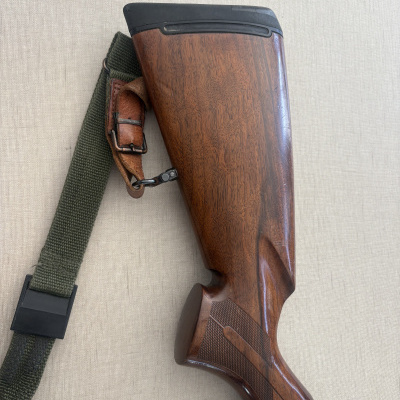 Reposição de madeira de arma de fogo com alça de nylon e fivela de couro