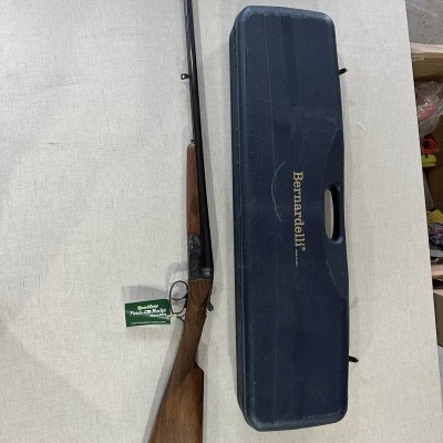 Espingarda de canos sobrepostos com estojo rígido preto