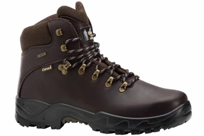 Bota castanha escura de caminhada com sola preta robusta.