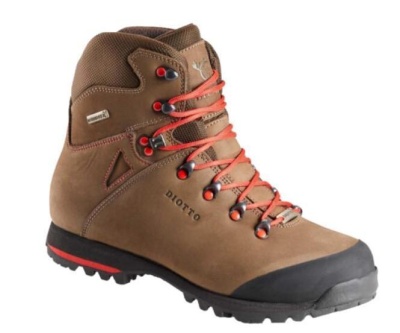 Bota de caminhada castanha em couro com atacadores vermelhos e sola preta