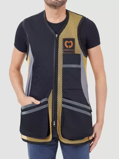 Colete de malha amarela e preta com fecho e bolsos