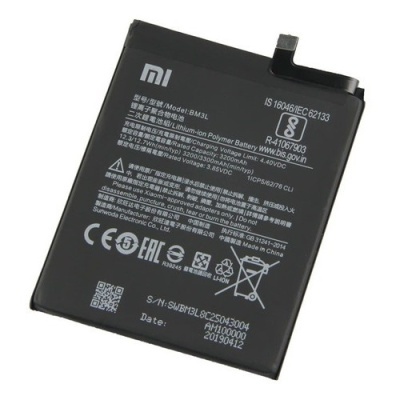 Bateria Xiaomi BM3L preta com textos técnicos e conector