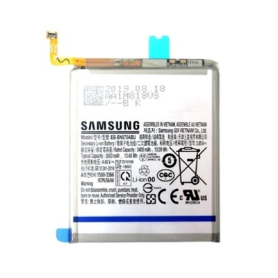 Bateria recarregável Samsung Li-ion 3400 mAh para telemóvel em fundo branco