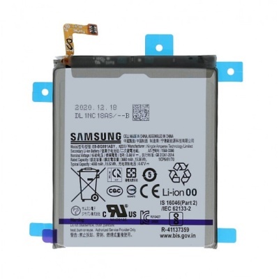 Bateria Samsung retangular com texto e símbolos técnicos