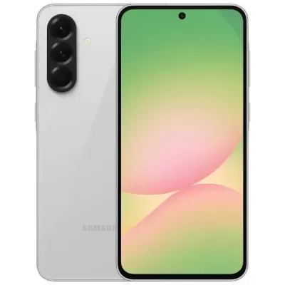 Telemóvel Samsung prateado com três câmaras verticais e ecrã colorido