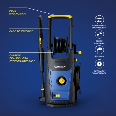 Máquina de lavar azul e preta com detalhes amarelos e várias funcionalidades indicadas.
