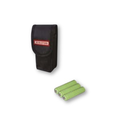 Estojo preto COLOOCK com três cilindros verdes em fundo branco