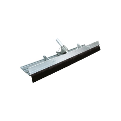 Escova de limpeza industrial com base metálica e cerdas pretas