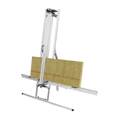 Cortador vertical de placas com estrutura metálica prateada e placa amarela