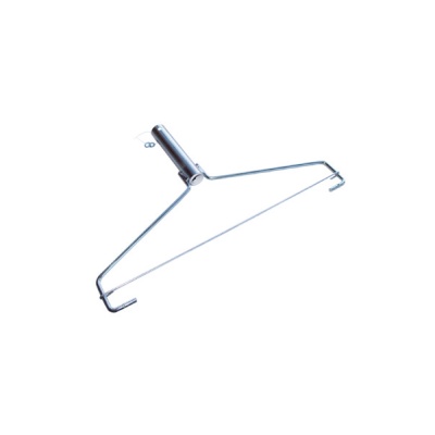 Cabide metálico prateado com gancho rotativo sobre fundo branco