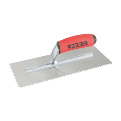 Espátula dentada COLOTOOL com cabo vermelho e preto e lâmina metálica