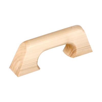 Puxador de móvel em madeira clara com formato ergonómico e acabamento natural