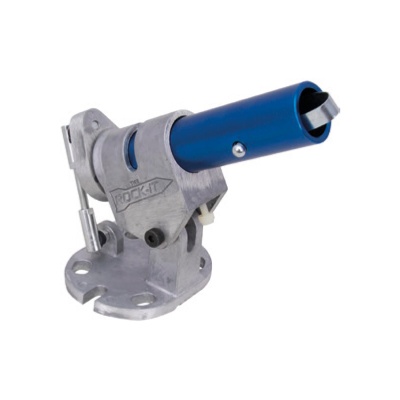 Suporte metálico com componente azul e base redonda com furos