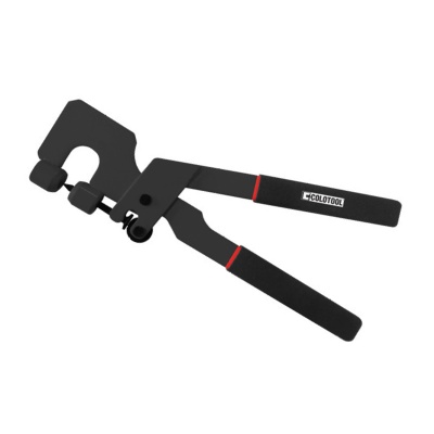 Alicate de mão com punhos pretos e detalhes vermelhos