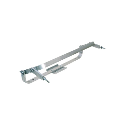 Suporte metálico prateado com fixações em fundo branco