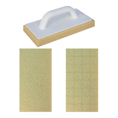Esponja amarela porosa com suporte branco e pega ergonómica, com esponjas adicionais lado a lado