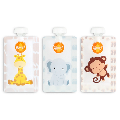 Embalagens flexíveis para bebidas com personagens animais: girafa, elefante e macaco.