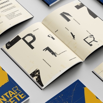 Revistas e catálogos abertos e fechados com design gráfico em tons creme, azul, amarelo e preto