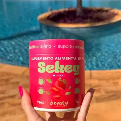 2x&#x20;Sekey&#x20;Day&#x20;Suplemento&#x20;Alimentar&#x20;Em&#x20;P&#x00F3;&#x20;210g&#x20;Morango&#x20;-&#x20;Sob&#x20;Encomenda