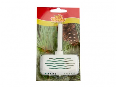 Aromatizador branco Rio Bravo em embalagem com fundo de pinhas