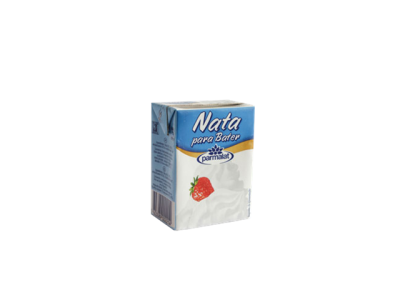 Embalagem de Nata para Bater Parmalat com morango