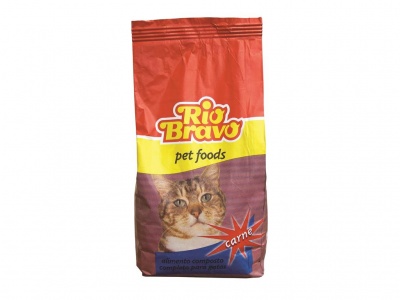 Embalagem colorida de ração para gato com imagem de gato e texto Rio Bravo pet foods carne