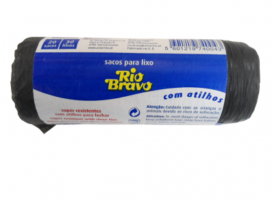Rolo de sacos para lixo Rio Bravo com embalagem azul e branca