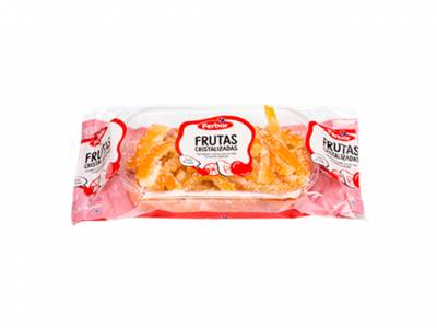 Frutas cristalizadas embaladas em plástico rosa transparente com etiquetas da marca Ferbar