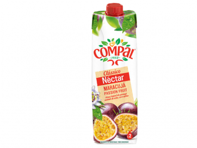 Caixa de néctar de maracujá da COMPAL com tampa vermelha