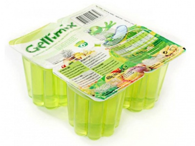 Pack de gelatina verde Gelli-mix com seis copos transparentes e rótulo colorido