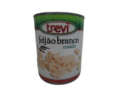 Lata de feijão branco cozido da marca Trevi