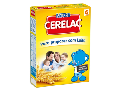 Embalagem amarela de Nestlé CERELAC com imagens e texto em português