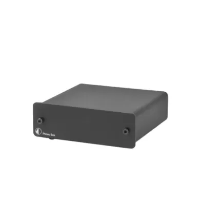 Dispositivo preto rectangular com texto Phono Box na frente