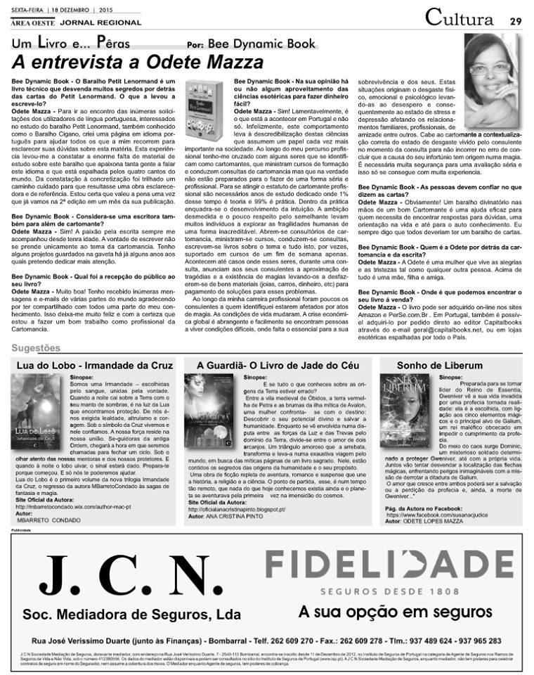 Página de jornal com artigo cultural e anúncios