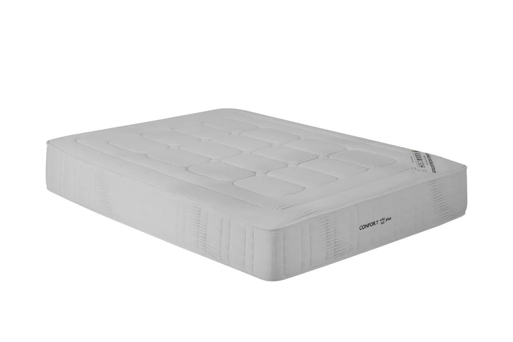 Colchão branco acolchoado com etiqueta COMFORT ONSP