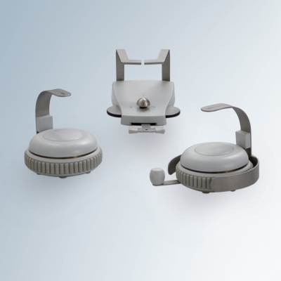 Auriculares profissionais cinza com haste metálica e suporte para telemóvel cinza