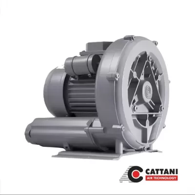 Motor elétrico cinzento com logotipo CATTANI AIR TECHNOLOGY