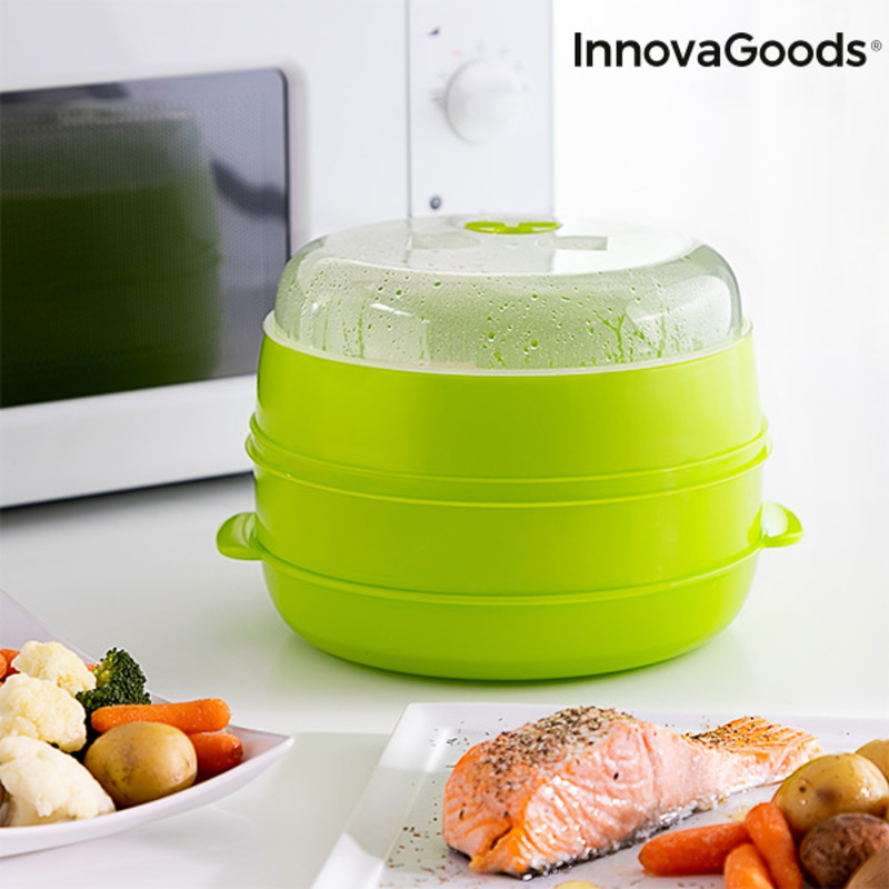 Vaporeira Dupla para Micro-Ondas Codowave InnovaGoods Esterilizador de micro-ondas verde com tampa transparente numa bancada de cozinha perto de comida e micro-ondas