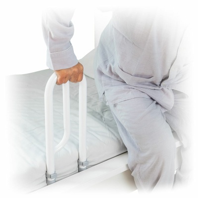 Barra de apoio branca para cama com pega ergonómica