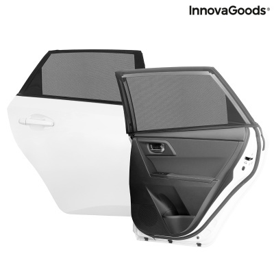 Porta de carro branca com protetores de janela cinza e preto no interior e exterior