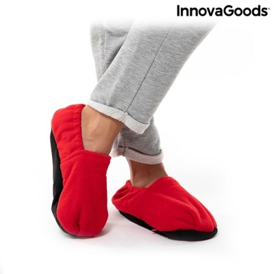 Pantufas vermelhas macias com sola preta