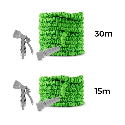 Dois conjuntos de mangueiras de jardim elásticas verdes com aspersores cinzentos de 30m e 15m