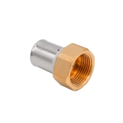 Conector metálico para tubagem com parte em aço inoxidável e rosca dourada