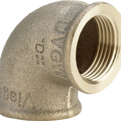 Joelho metálico com interior roscado dourado