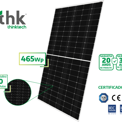 Painel solar monocristalino preto com estrutura prateada e certificado