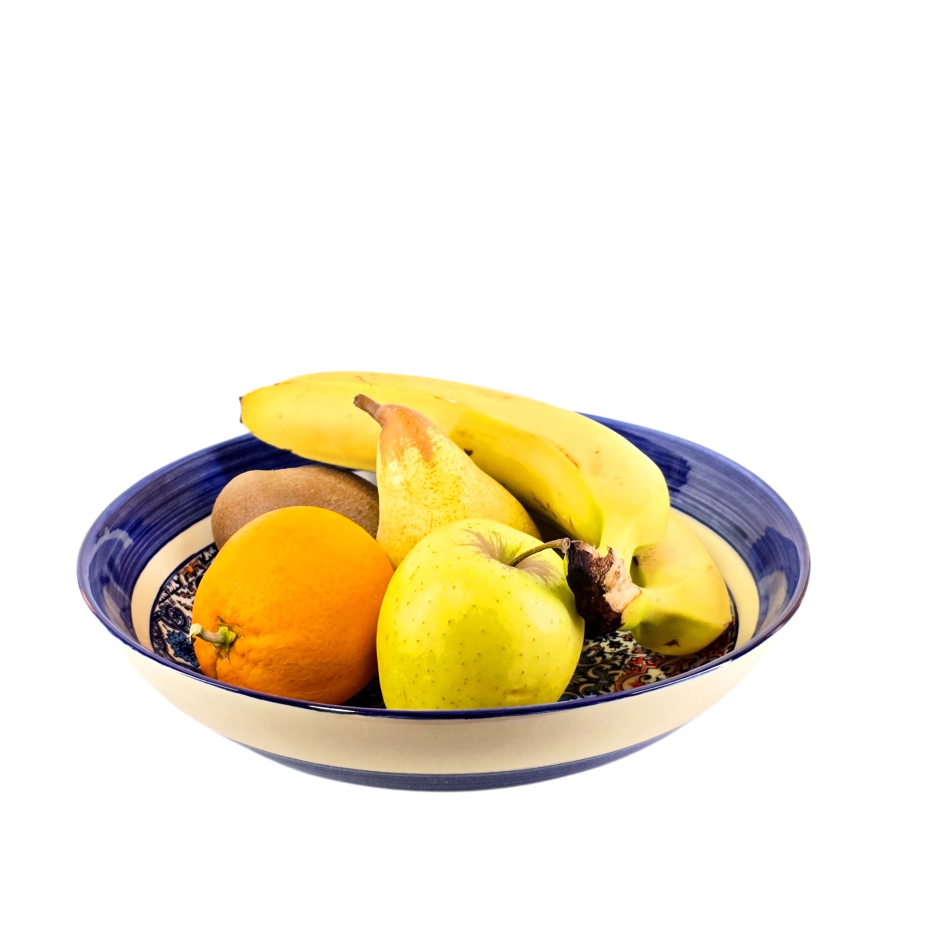 Saladeira / Fruteira Tigela com frutas variadas sobre fundo branco