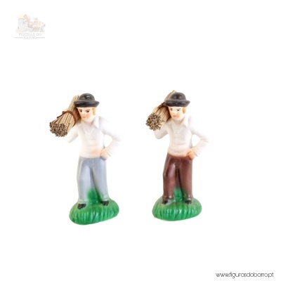 Figuras decorativas de homens a carregar feixes de lenha em cerâmica